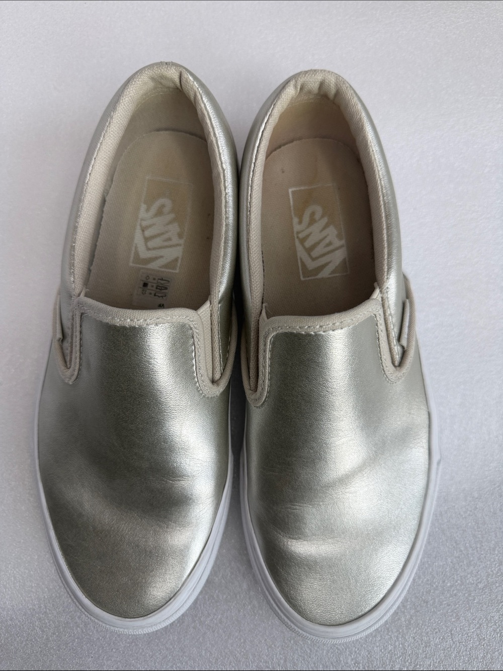 VANS Classic Slip-On Sneakers Metallic Gold Women’s 6.5 / Men’s 5
